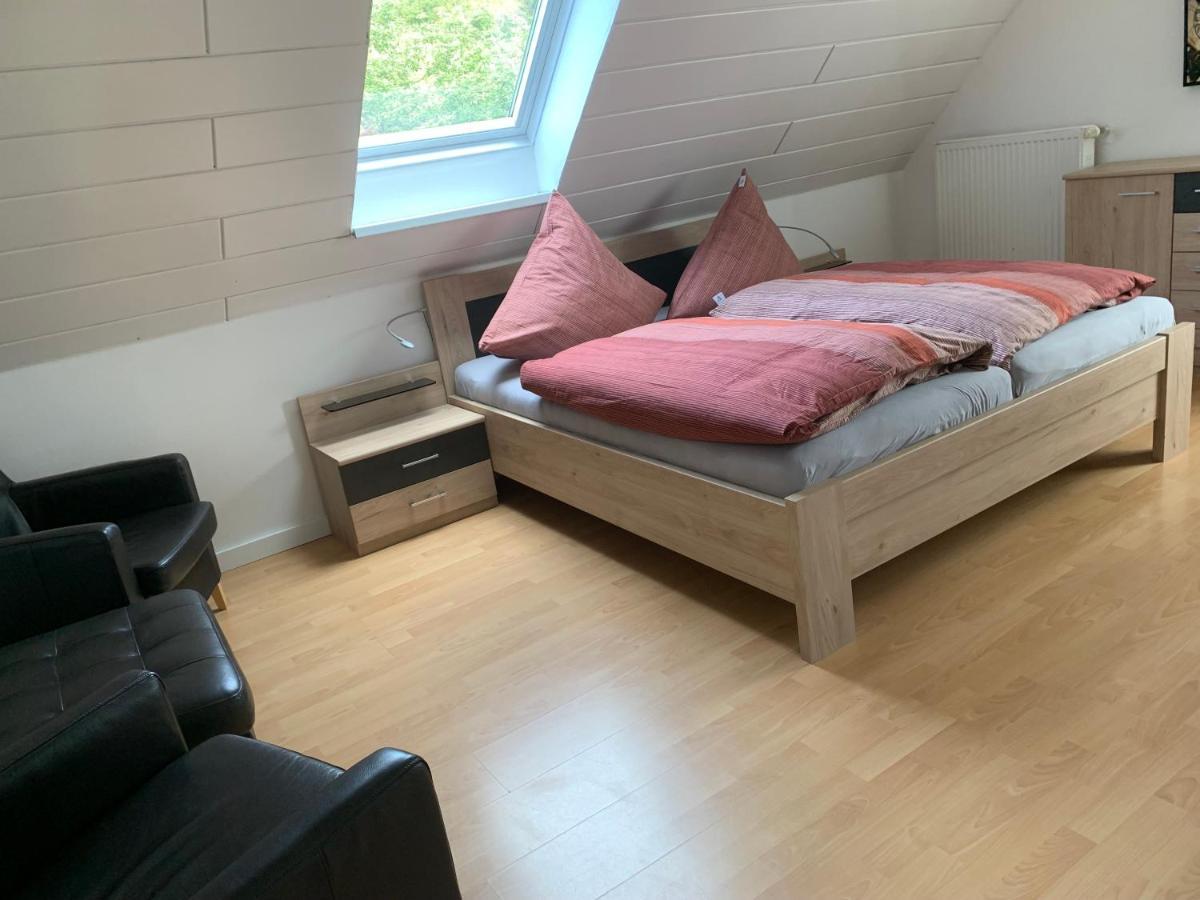 Boardinghouse Saargau Apartman Überherrn Kültér fotó